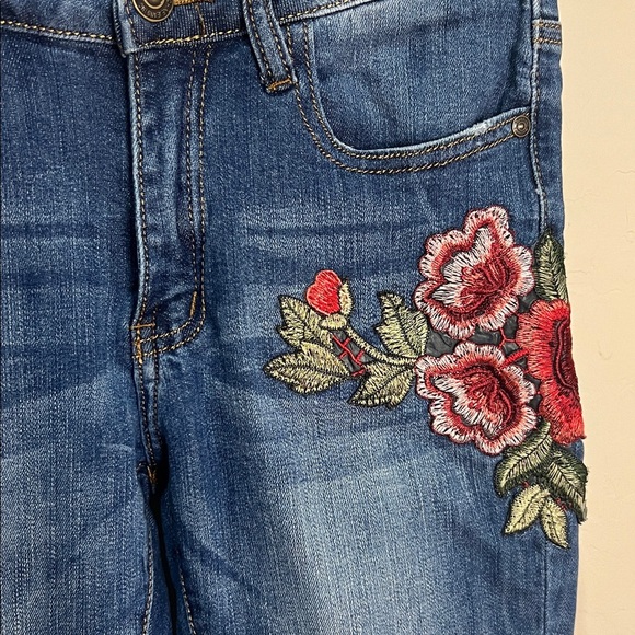 Boutique Jeans Nouvelle Mode Embroidered Boho Ankle Floral Patch Distressed - Picture 4 of 15